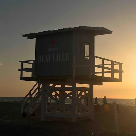 Le Fitzgerald -tres Joli 3 Pieces Art Deco Hypercentre Deauville